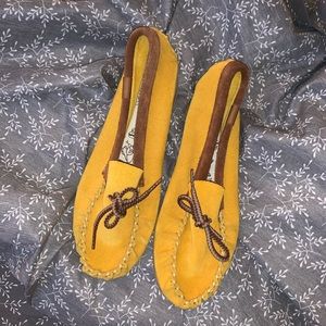 Unique Women’s Amimoc Moccasins